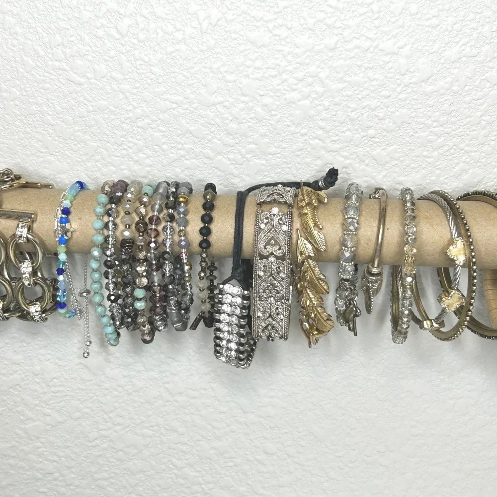 Lot of 25 Bracelet‎ Set Mixed Metals Beads Wood Bangles Stackable Statement